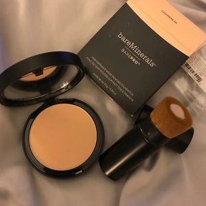 BareMinerals Pro Foundation + Brush